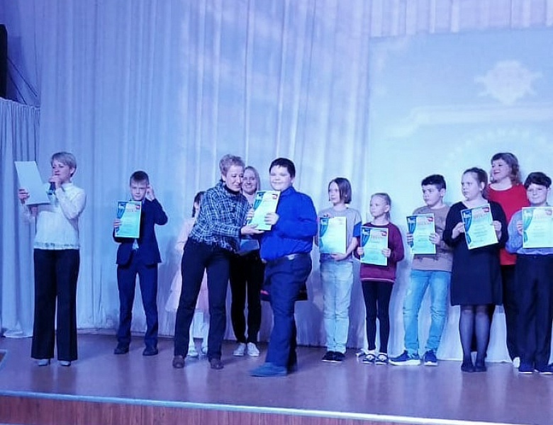 Награждение учащихся ЧОУ «СОШ «ОР-АВНЕР» за участие в городском фестивале «Театральная Маска - 2022»