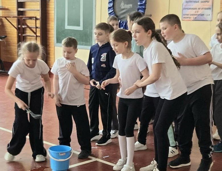 Спортивные соревнования, посвященные празднику Ту би-Шват, прошли в начальной школе