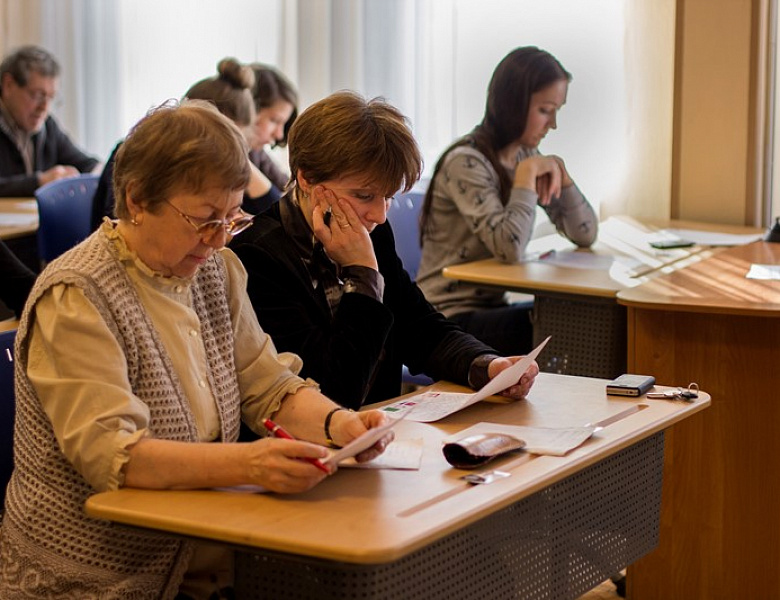 В Оренбурге продолжается акция «Родители сдают ЕГЭ»